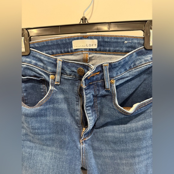 LOFT the curvy kick cropped jeans - Picture 2 of 4